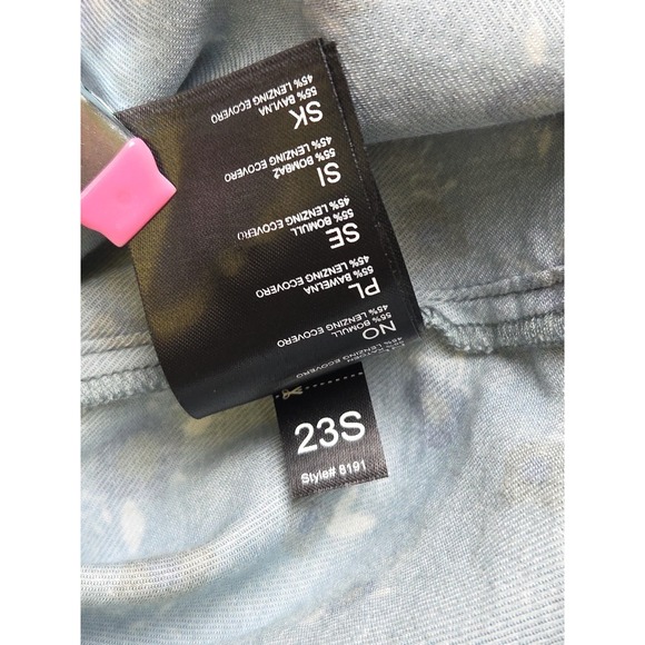 KUHL Elsie Floral Short Sleeve Womens S Button Up Tie Front Blue MSRP $75 - Picture 10 of 10